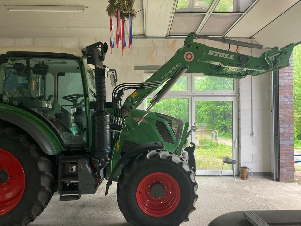 Traktor van het type Fendt 311 Vario S4, Gebrauchtmaschine in Bevern (Foto 2)