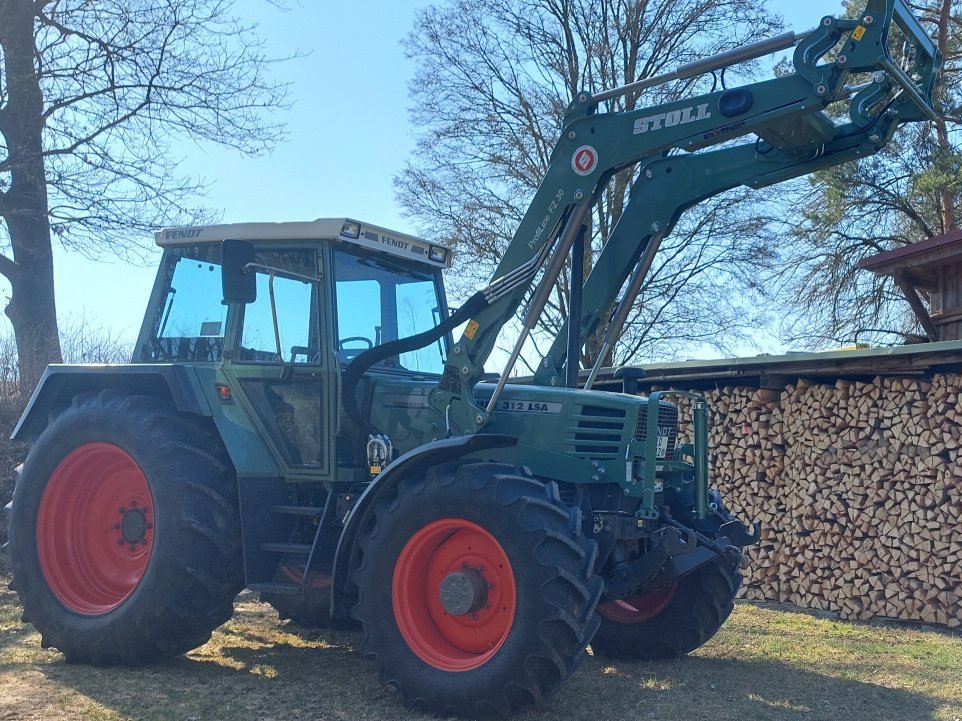 Traktor типа Fendt 312 LSA, Gebrauchtmaschine в Kelheim (Фотография 1)