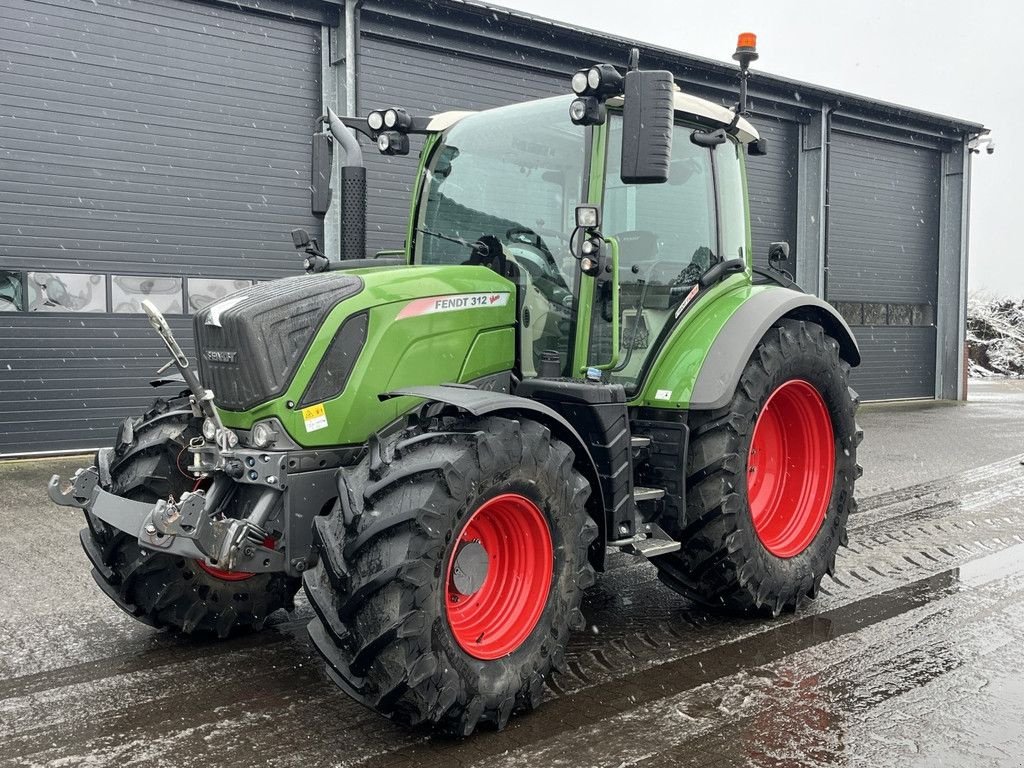 Traktor des Typs Fendt 312 S4 Profi Plus, Gebrauchtmaschine in Hapert (Bild 2)