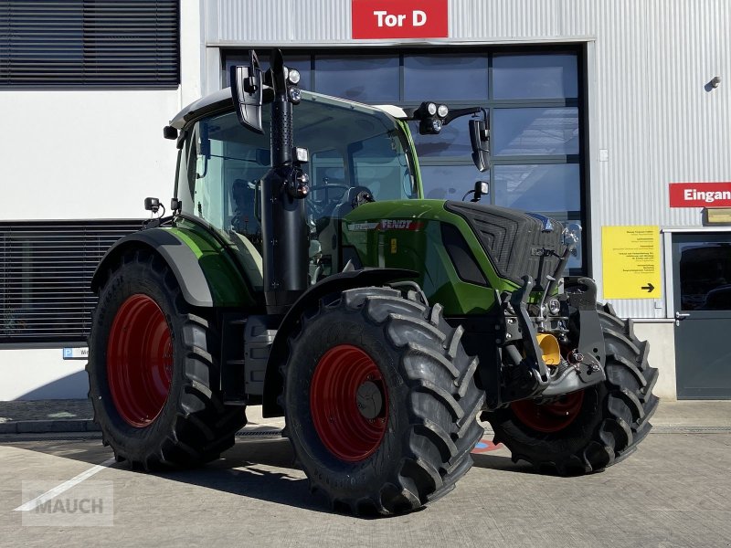 Traktor of the type Fendt 312 Vario Power, Neumaschine in Burgkirchen (Picture 1)