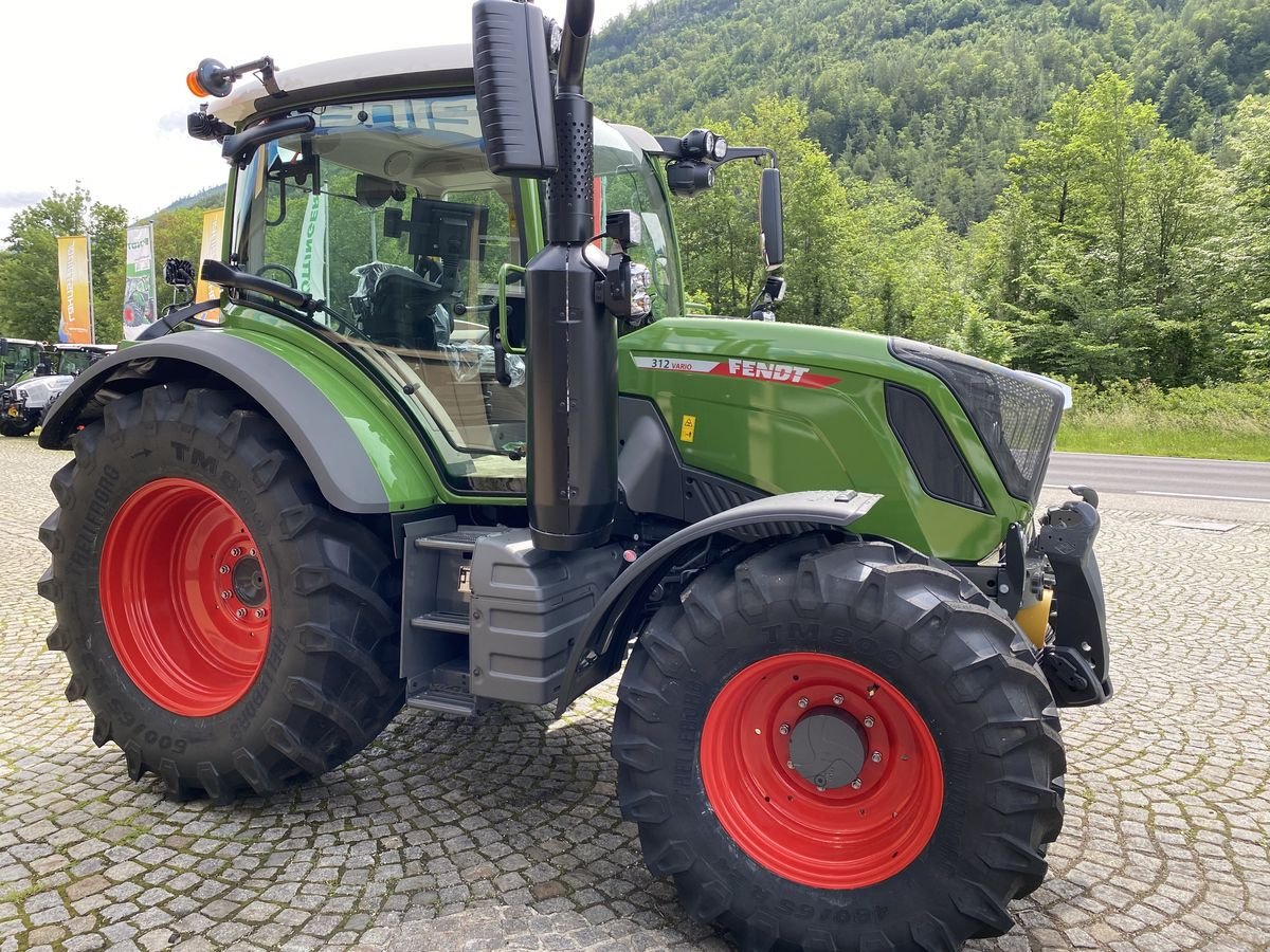 Traktor of the type Fendt 312 Vario Profi, Neumaschine in Ebensee (Picture 5)