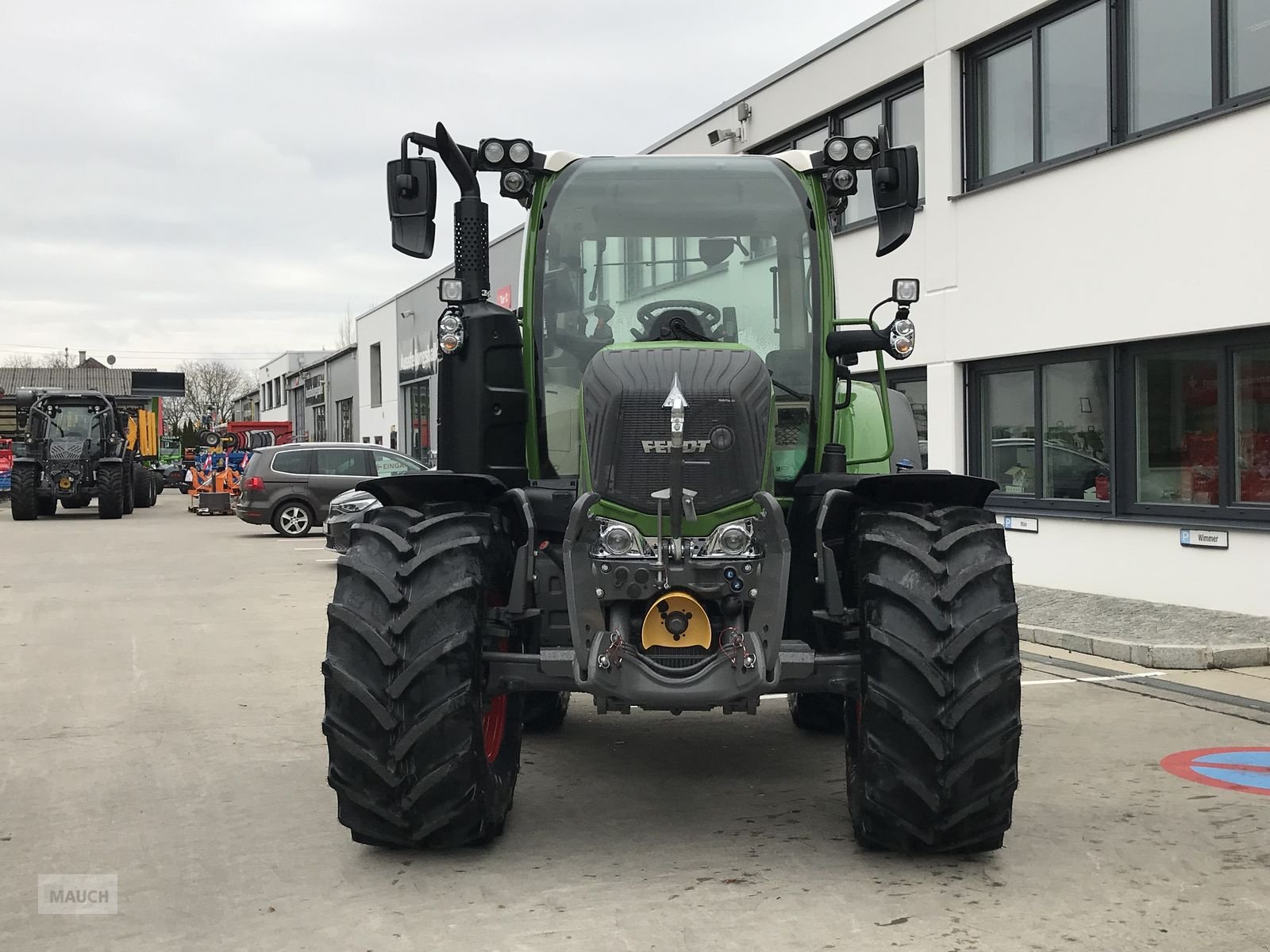 Traktor of the type Fendt 312 Vario Profi, Neumaschine in Burgkirchen (Picture 3)