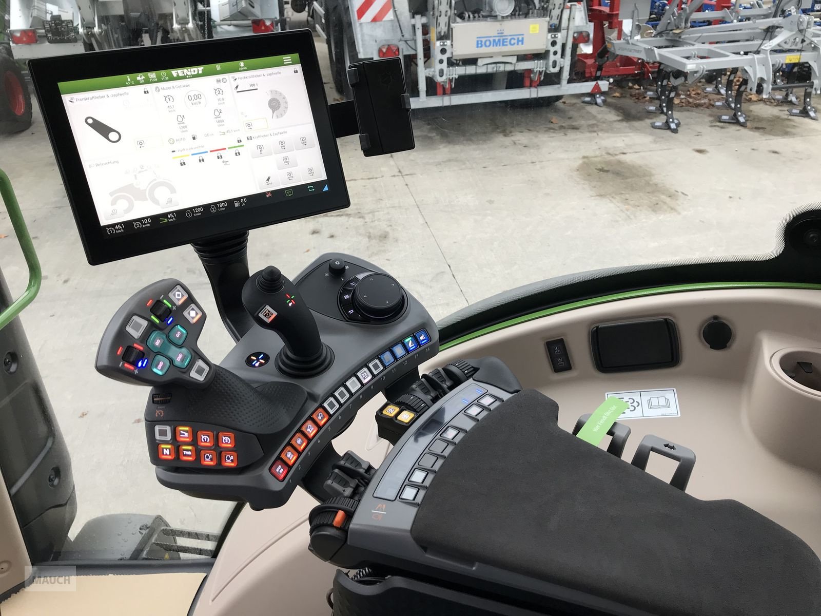 Traktor des Typs Fendt 312 Vario Profi, Neumaschine in Burgkirchen (Bild 16)