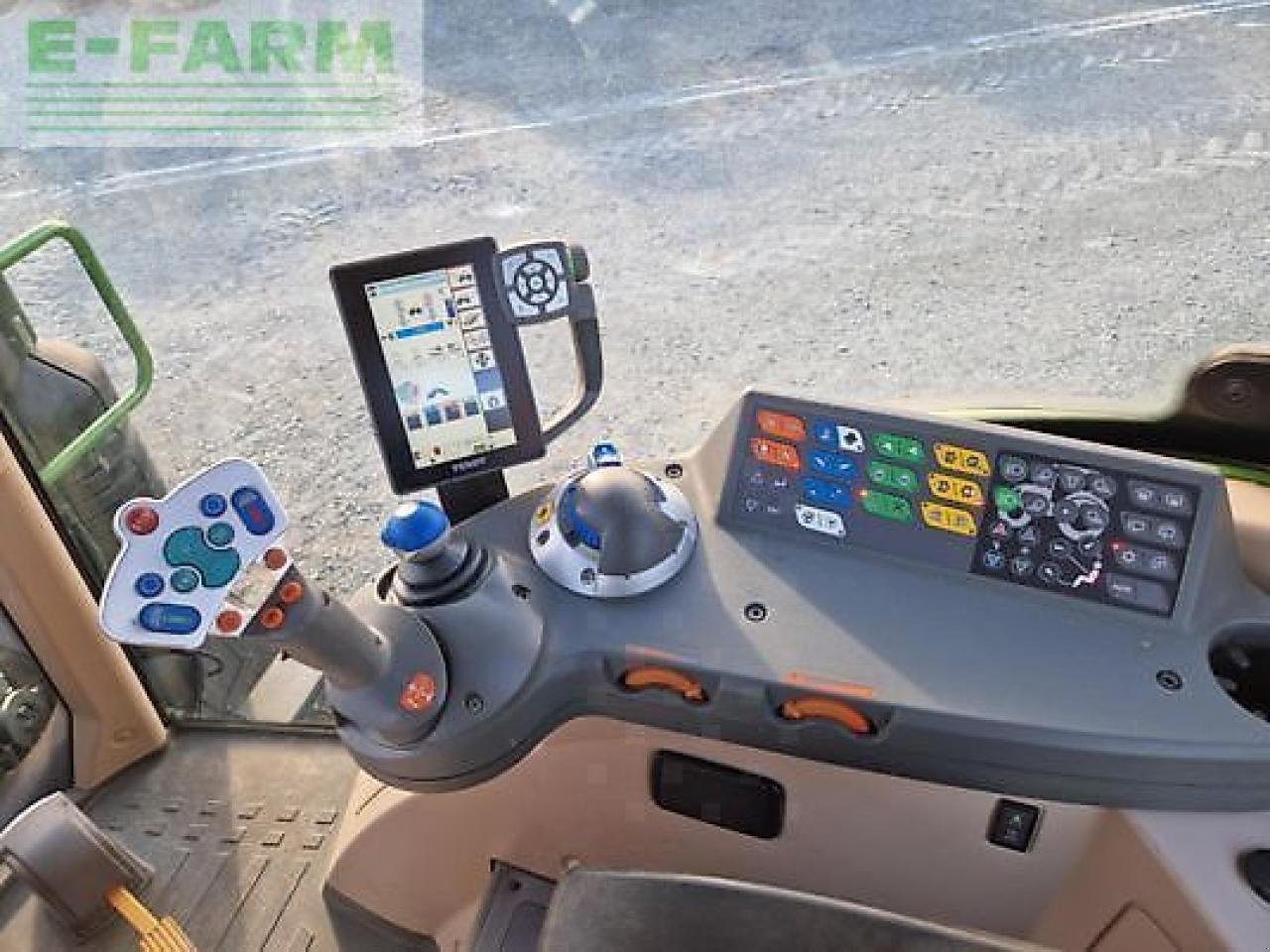 Traktor des Typs Fendt 312 vario s4 profi Profi, Gebrauchtmaschine in MONFERRAN (Bild 9)