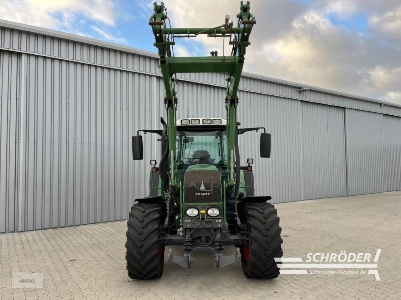 Traktor des Typs Fendt 312 VARIO TMS, Gebrauchtmaschine in Scharrel (Bild 2)