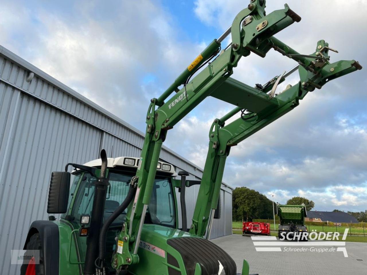 Traktor of the type Fendt 312 VARIO TMS, Gebrauchtmaschine in Scharrel (Picture 26)