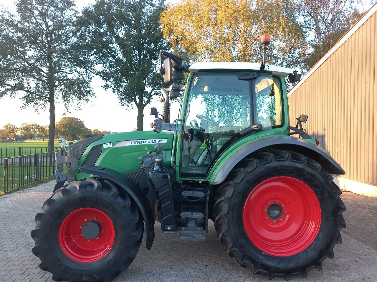 Traktor a típus Fendt 312 vario, Gebrauchtmaschine ekkor: Daarle (Kép 5)