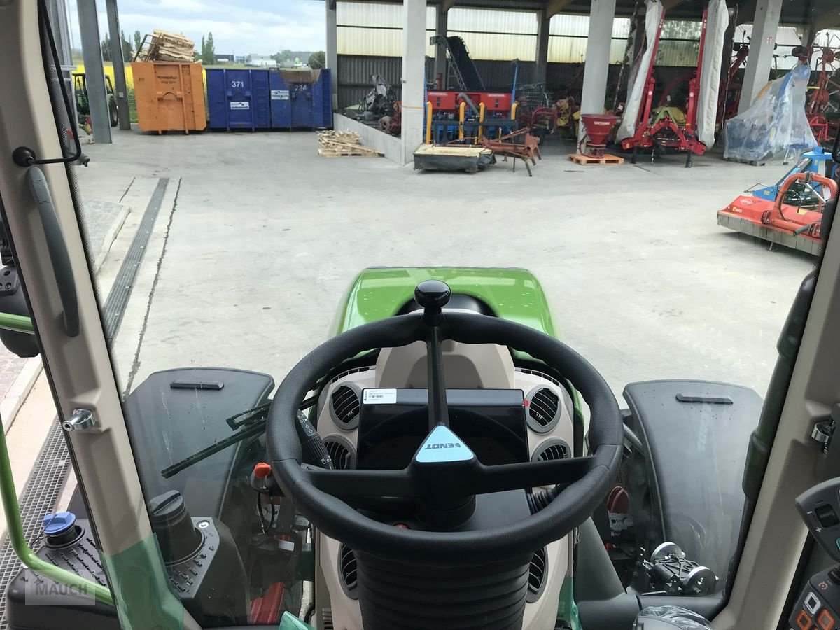 Traktor van het type Fendt 313 Vario Gen4/ Profi Setting 2, Neumaschine in Burgkirchen (Foto 12)