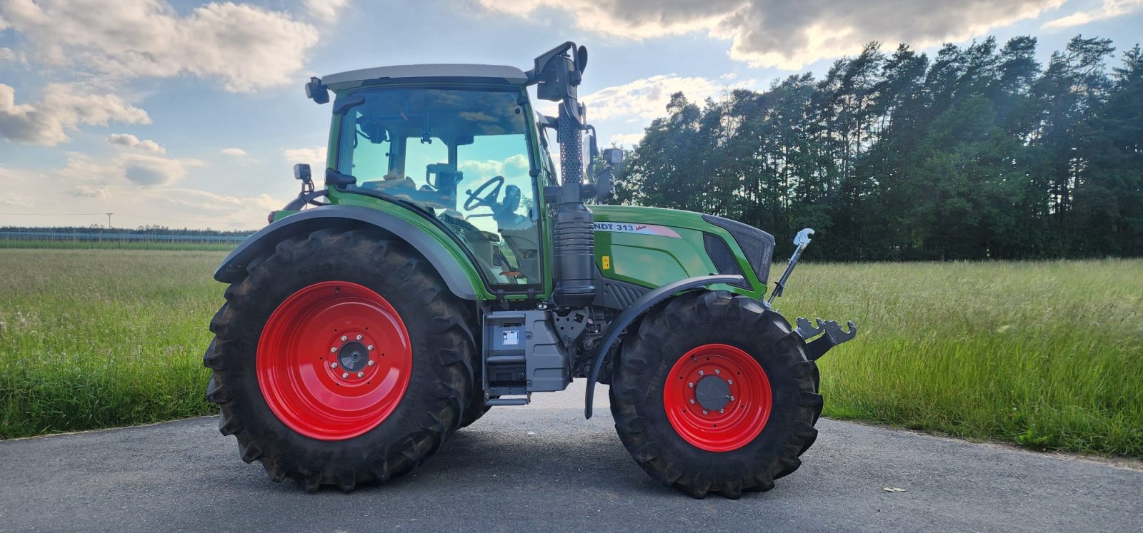 Traktor от тип Fendt 313 Vario Profi, Gebrauchtmaschine в Untersdorf (Снимка 2)