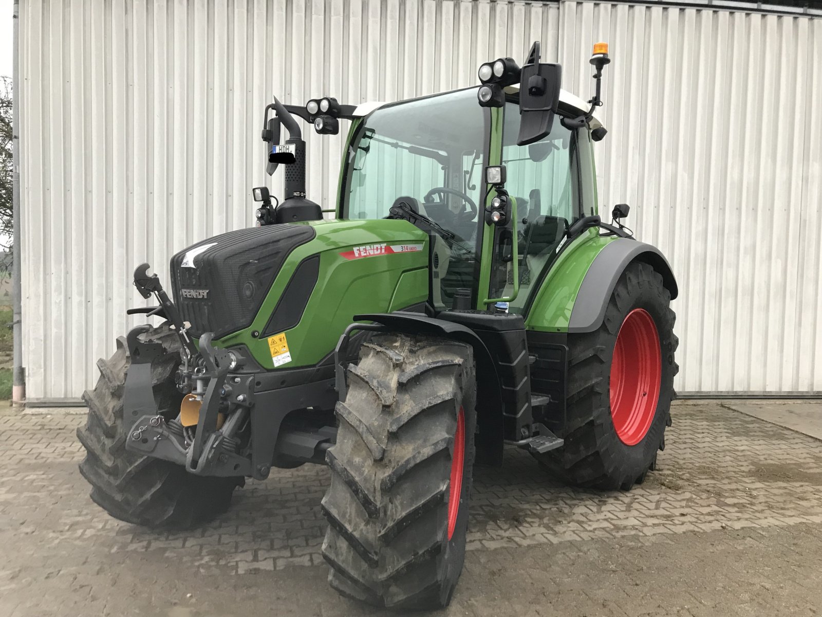 Traktor of the type Fendt 314 Vario Power, Gebrauchtmaschine in Demmingen (Picture 1)