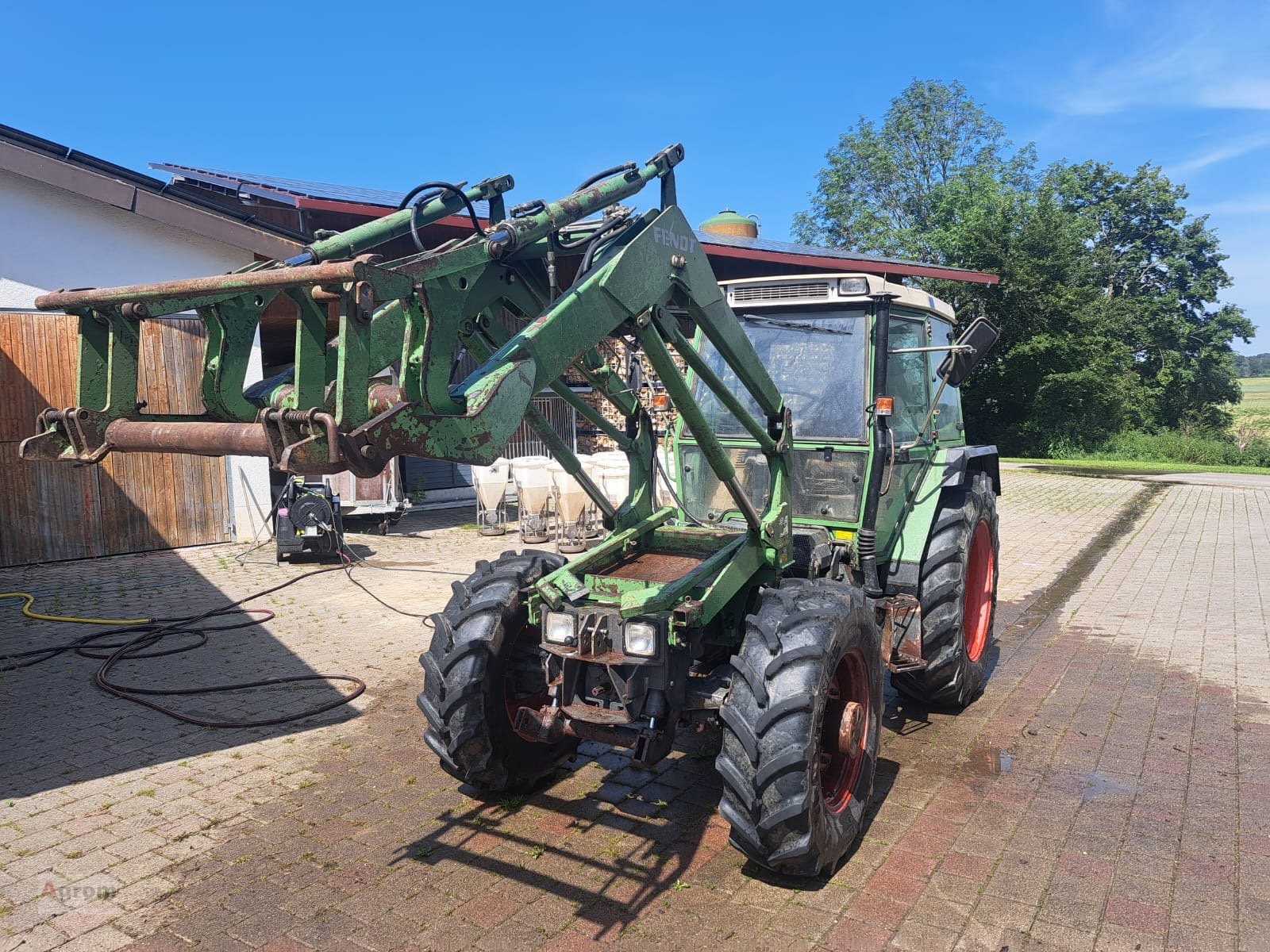 Traktor типа Fendt 380 GTA, Gebrauchtmaschine в Riedhausen (Фотография 2)