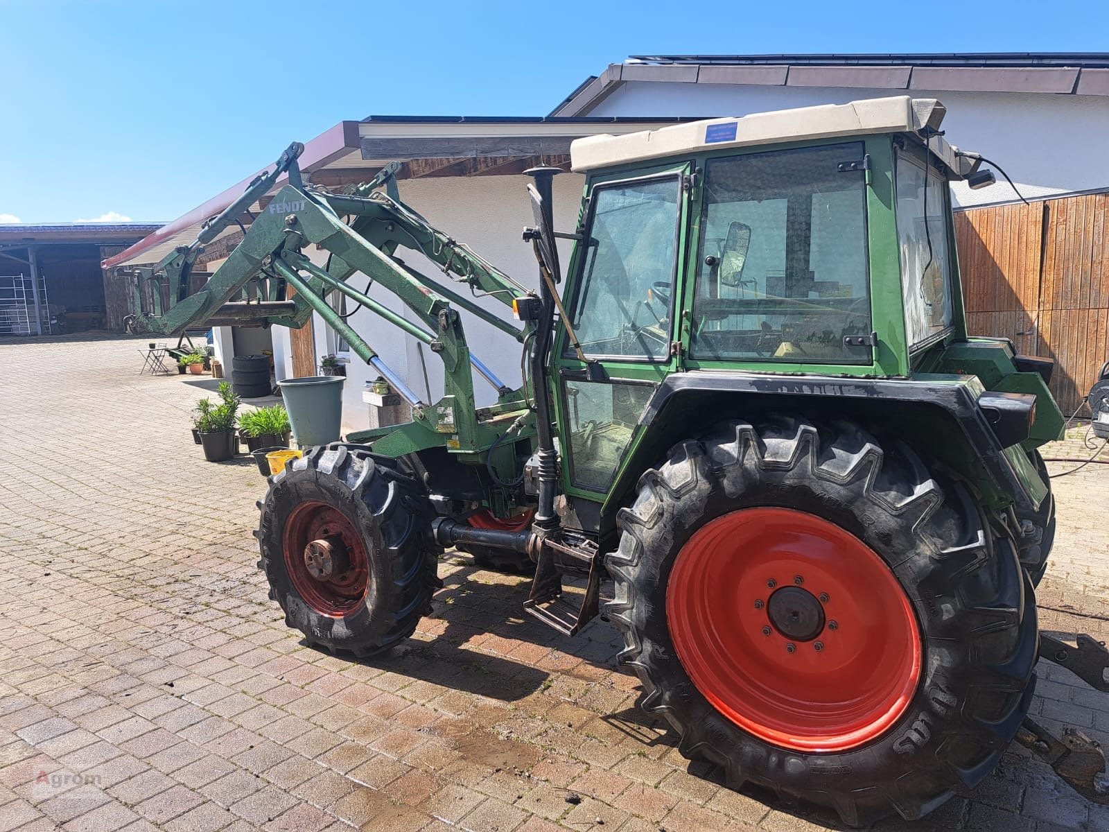 Traktor типа Fendt 380 GTA, Gebrauchtmaschine в Riedhausen (Фотография 16)