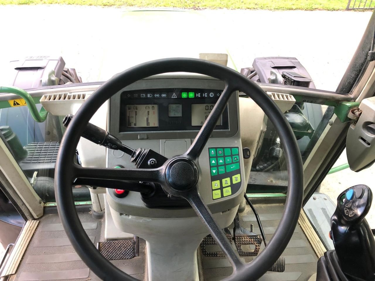 Traktor tip Fendt 410 vario, Gebrauchtmaschine in Daarle (Poză 11)