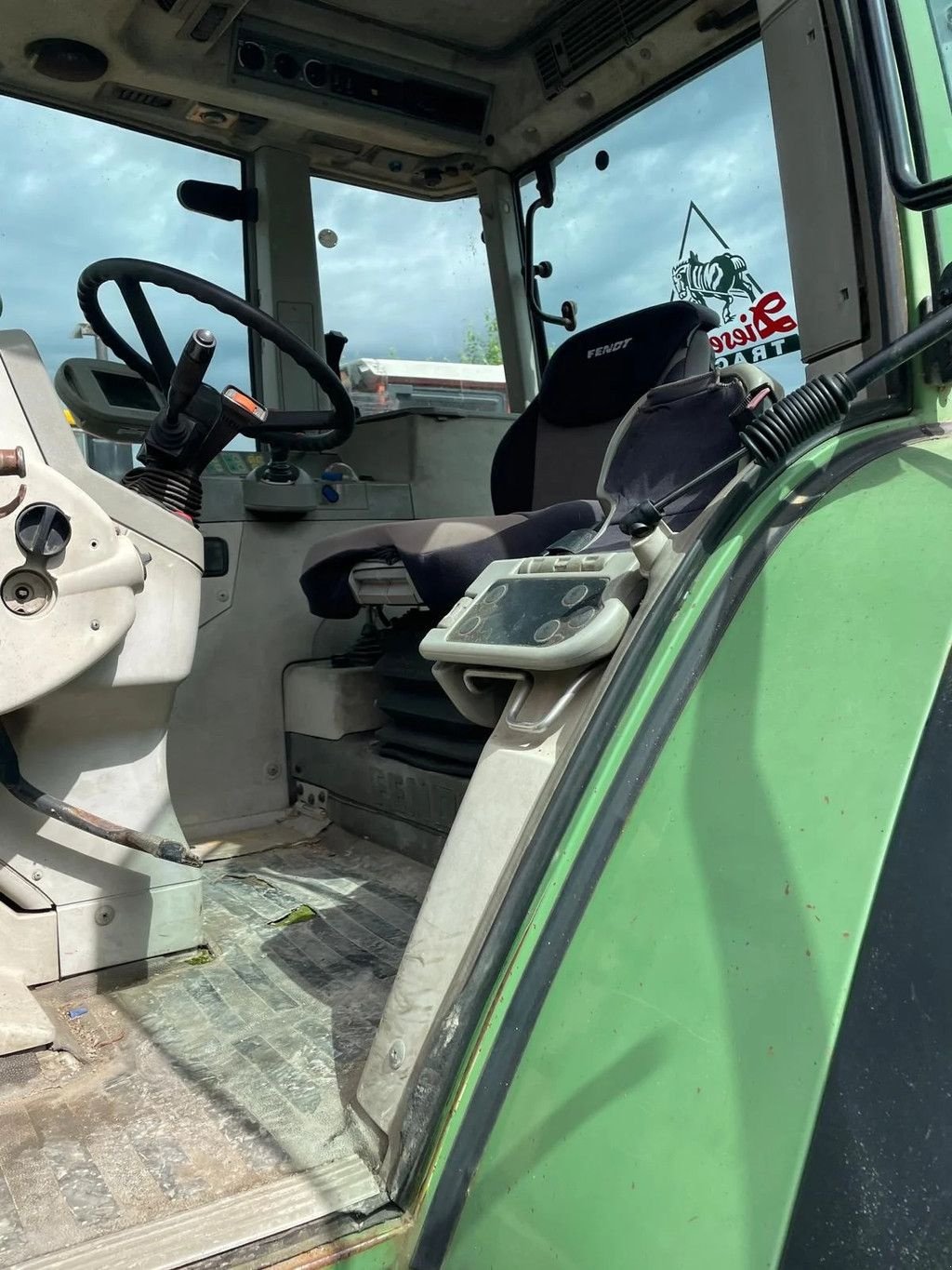 Traktor tipa Fendt 411 411, Gebrauchtmaschine u Wevelgem (Slika 5)