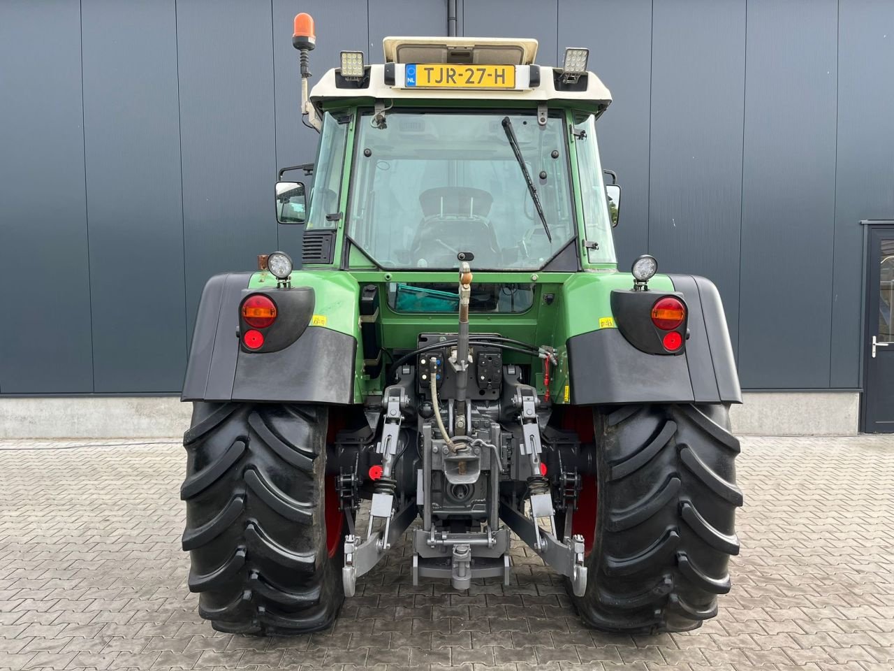 Traktor typu Fendt 411 Vario, Gebrauchtmaschine w Daarle (Zdjęcie 7)