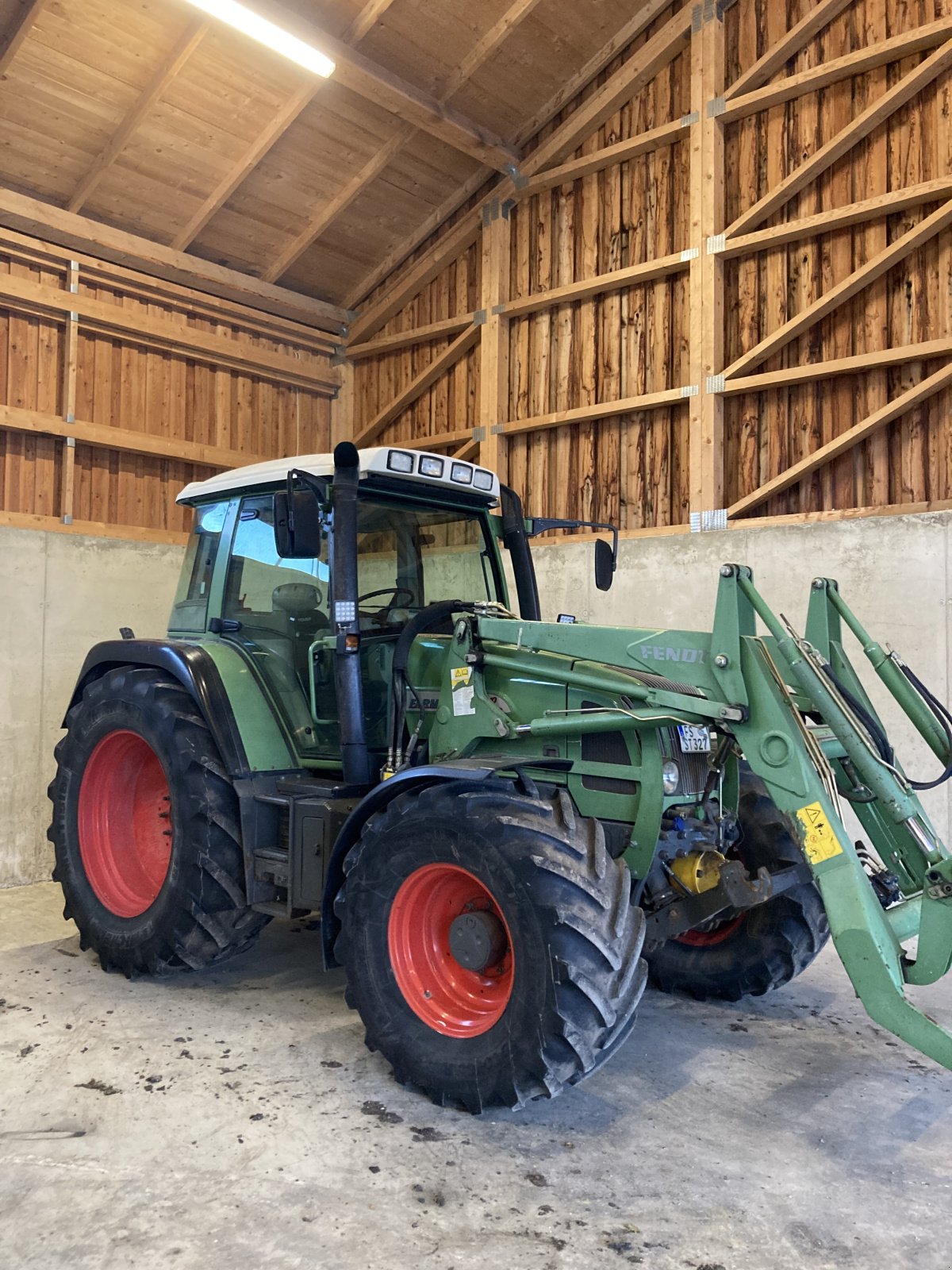 Traktor a típus Fendt 411 Vario, Gebrauchtmaschine ekkor: Unterschleissheim (Kép 1)