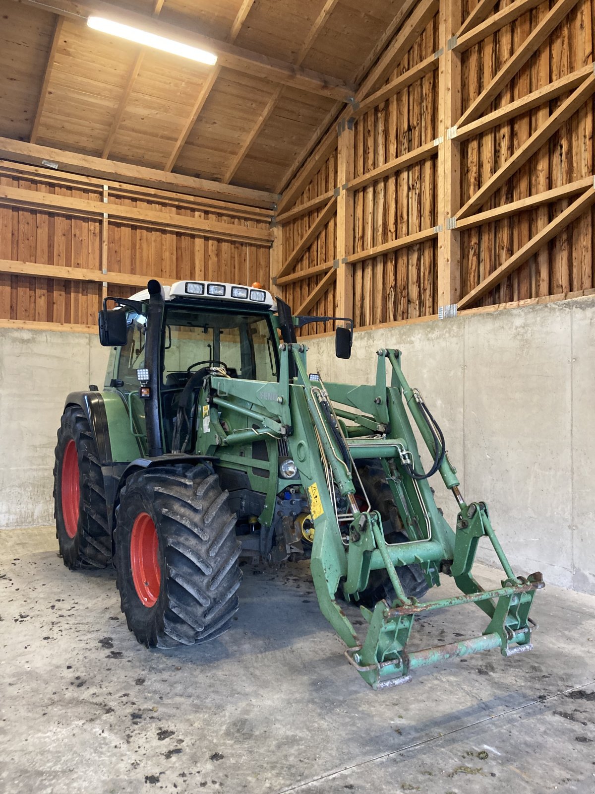 Traktor a típus Fendt 411 Vario, Gebrauchtmaschine ekkor: Unterschleissheim (Kép 2)