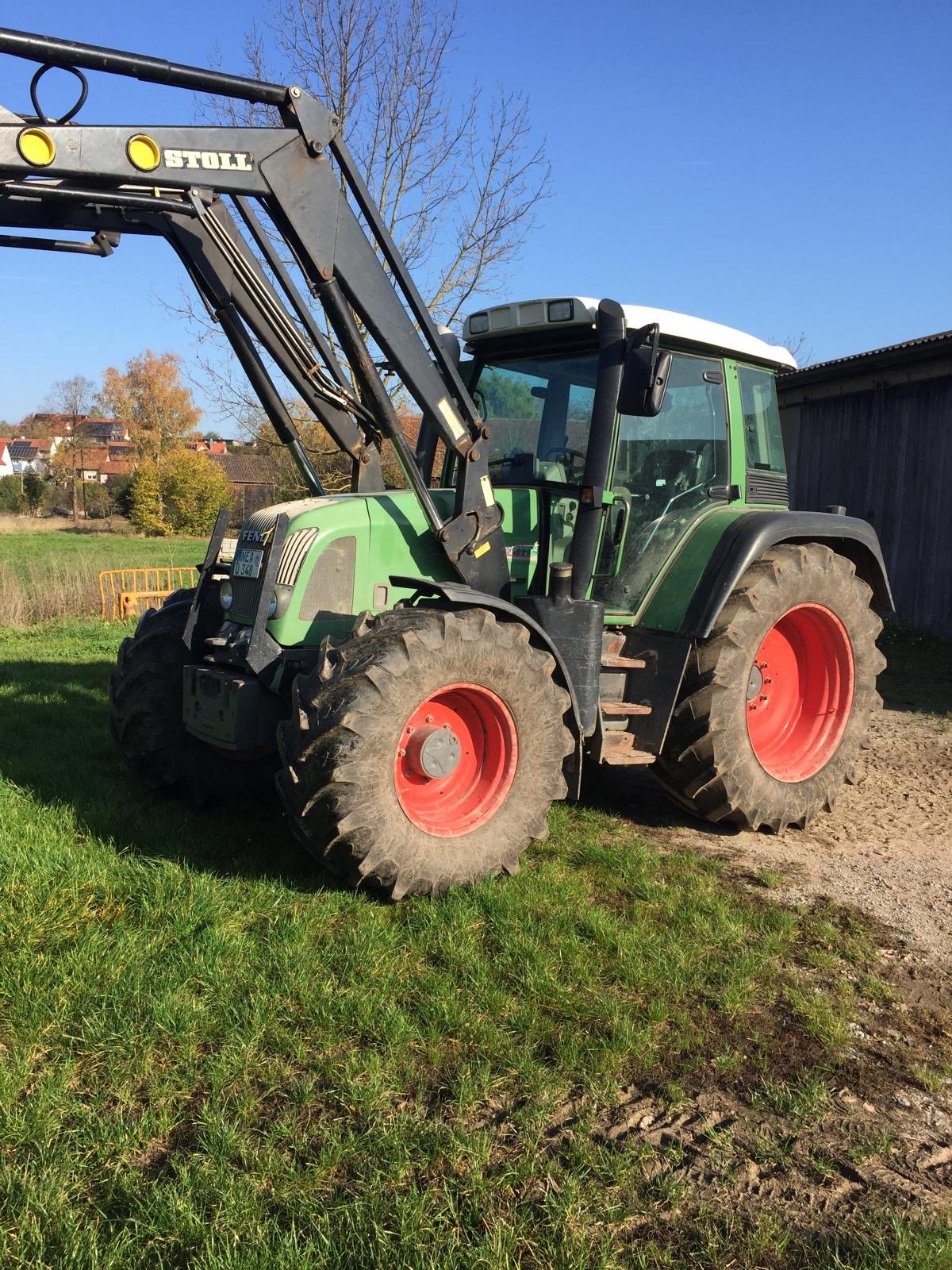 Traktor des Typs Fendt 411 Vario, Gebrauchtmaschine in Ippesheim (Bild 2)