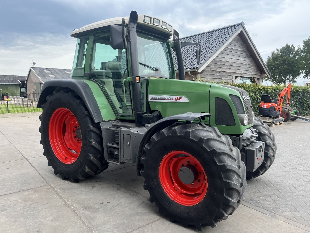 Traktor tipa Fendt 411, Gebrauchtmaschine u Wadenoijen (Slika 2)