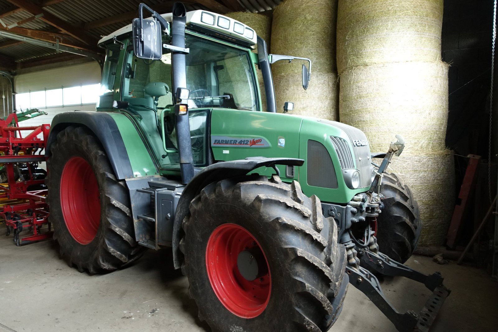 Traktor des Typs Fendt 412  Vario, Gebrauchtmaschine in Kolitzheim (Bild 1)