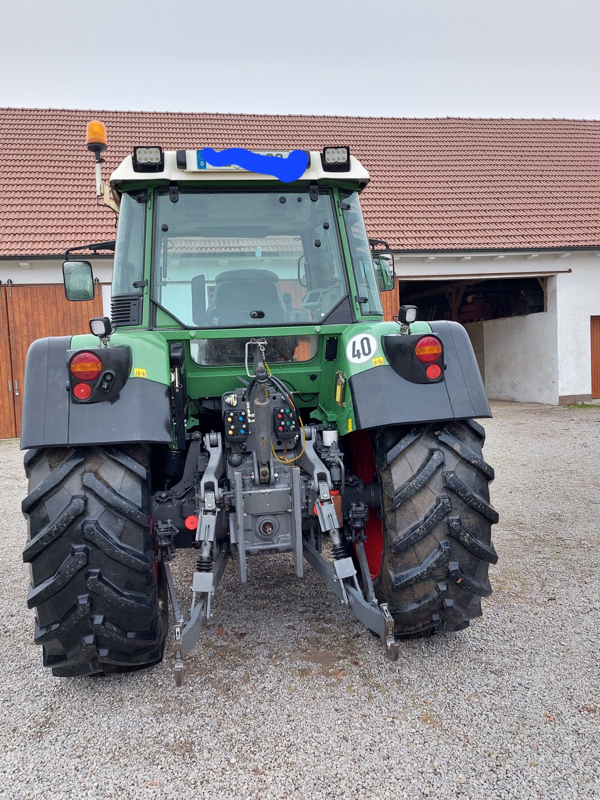 Traktor des Typs Fendt 412  Vario, Gebrauchtmaschine in Prittriching (Bild 3)