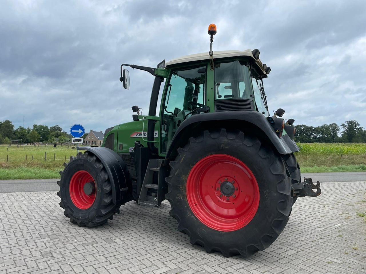 Traktor Türe ait Fendt 413 Vario tms, Gebrauchtmaschine içinde Wapenveld (resim 7)