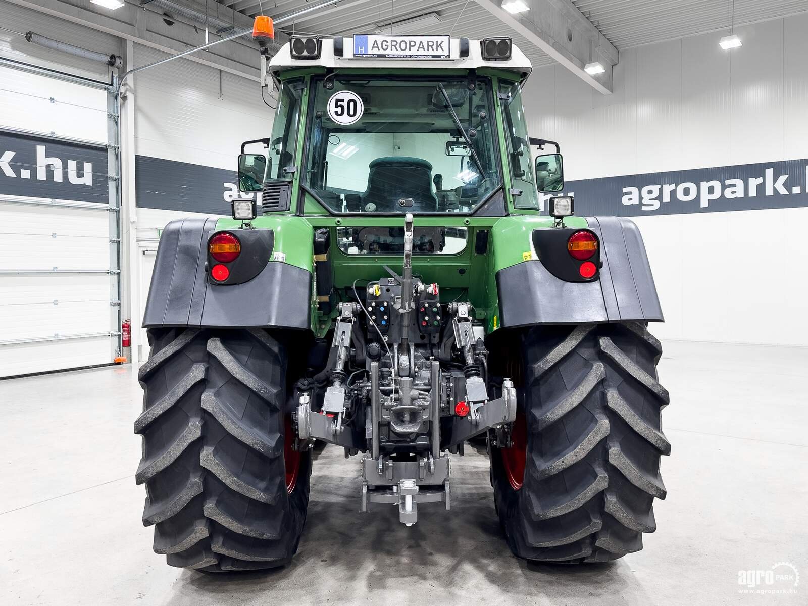 Traktor van het type Fendt 415 Vario TMS, Gebrauchtmaschine in Csengele (Foto 7)