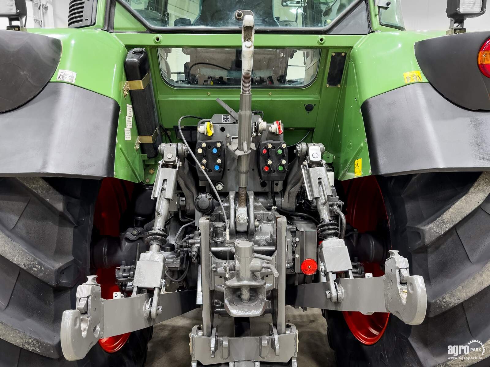 Traktor del tipo Fendt 415 Vario TMS, Gebrauchtmaschine In Csengele (Immagine 8)