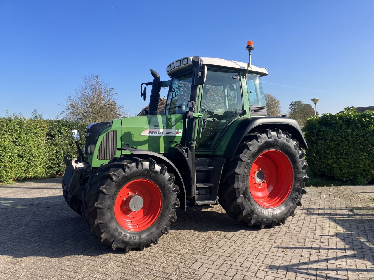 Traktor des Typs Fendt 415 Vario tms, Gebrauchtmaschine in Wapenveld (Bild 3)