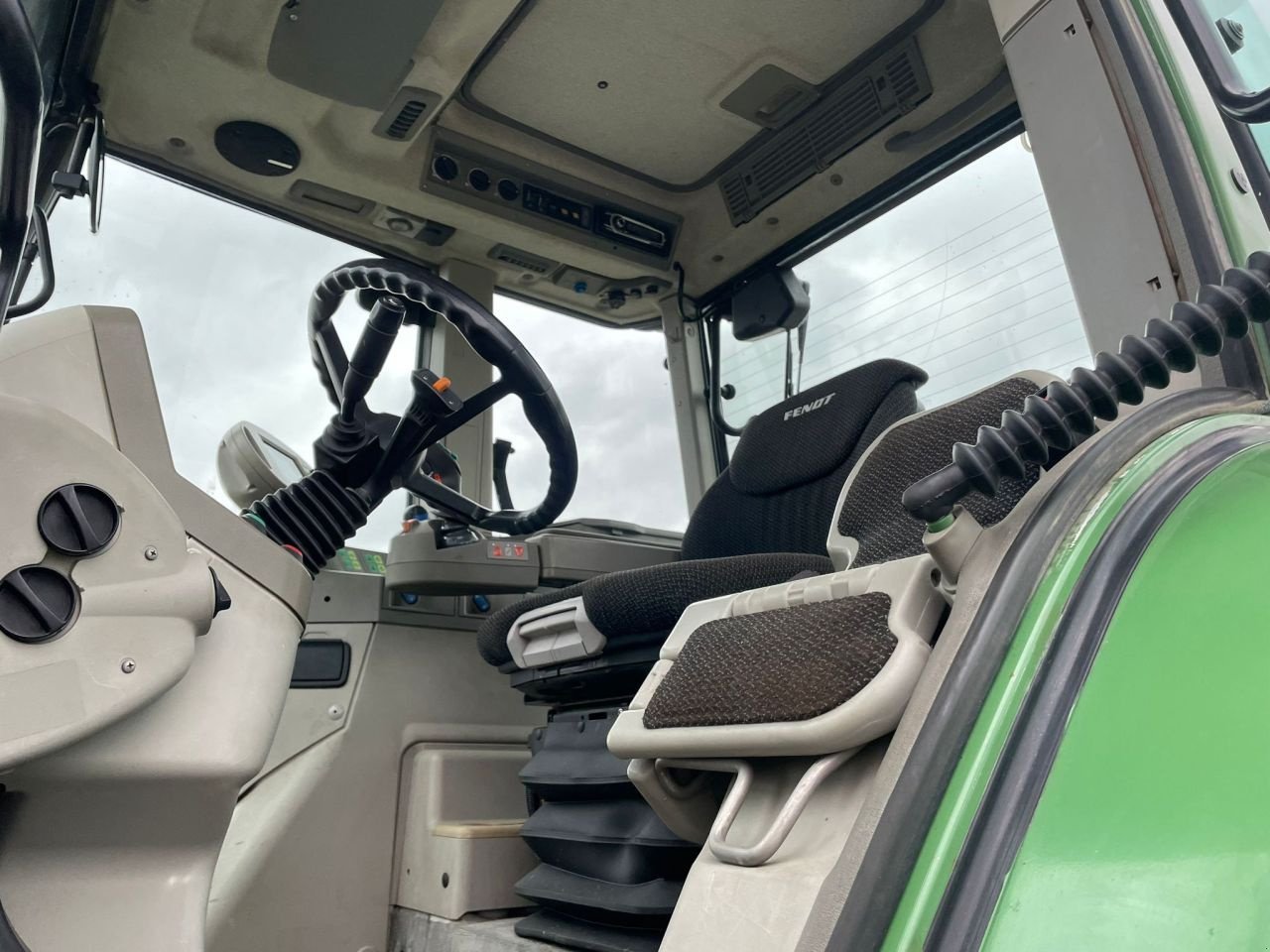 Traktor a típus Fendt 415 Vario tms, Gebrauchtmaschine ekkor: Wapenveld (Kép 5)