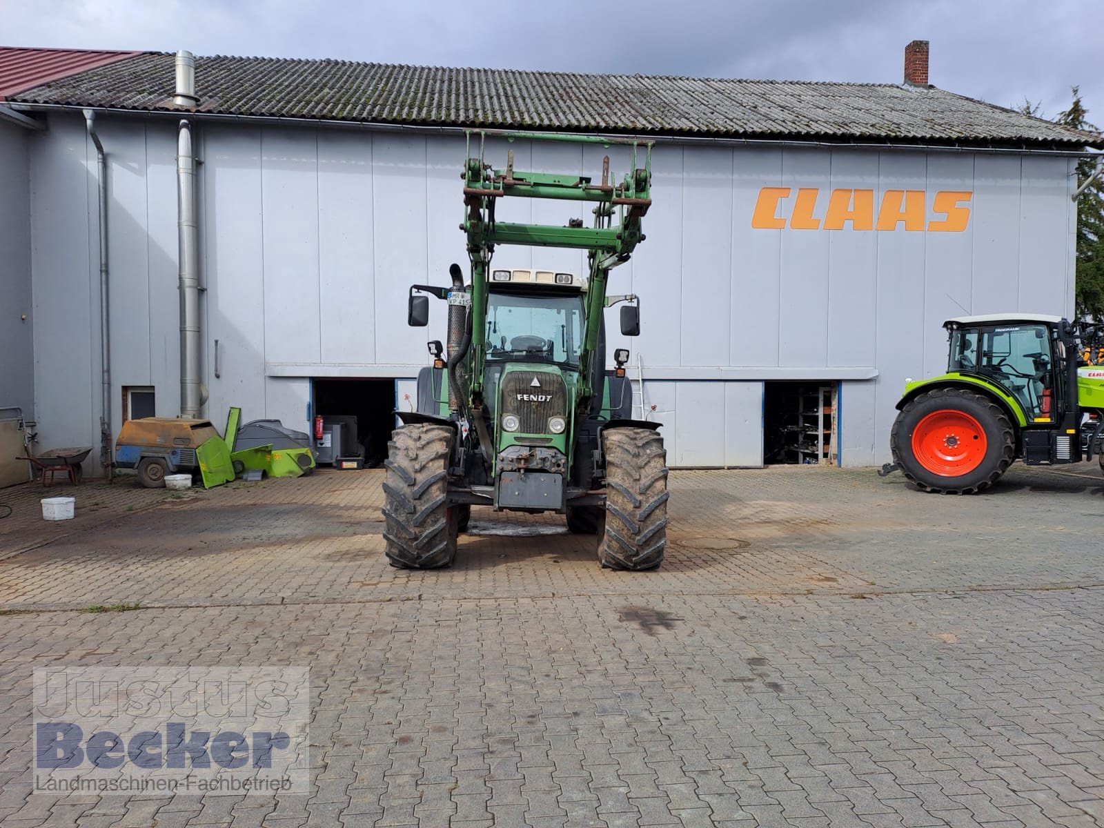 Traktor des Typs Fendt 415 Vario TMS, Gebrauchtmaschine in Weimar-Niederwalgern (Bild 2)