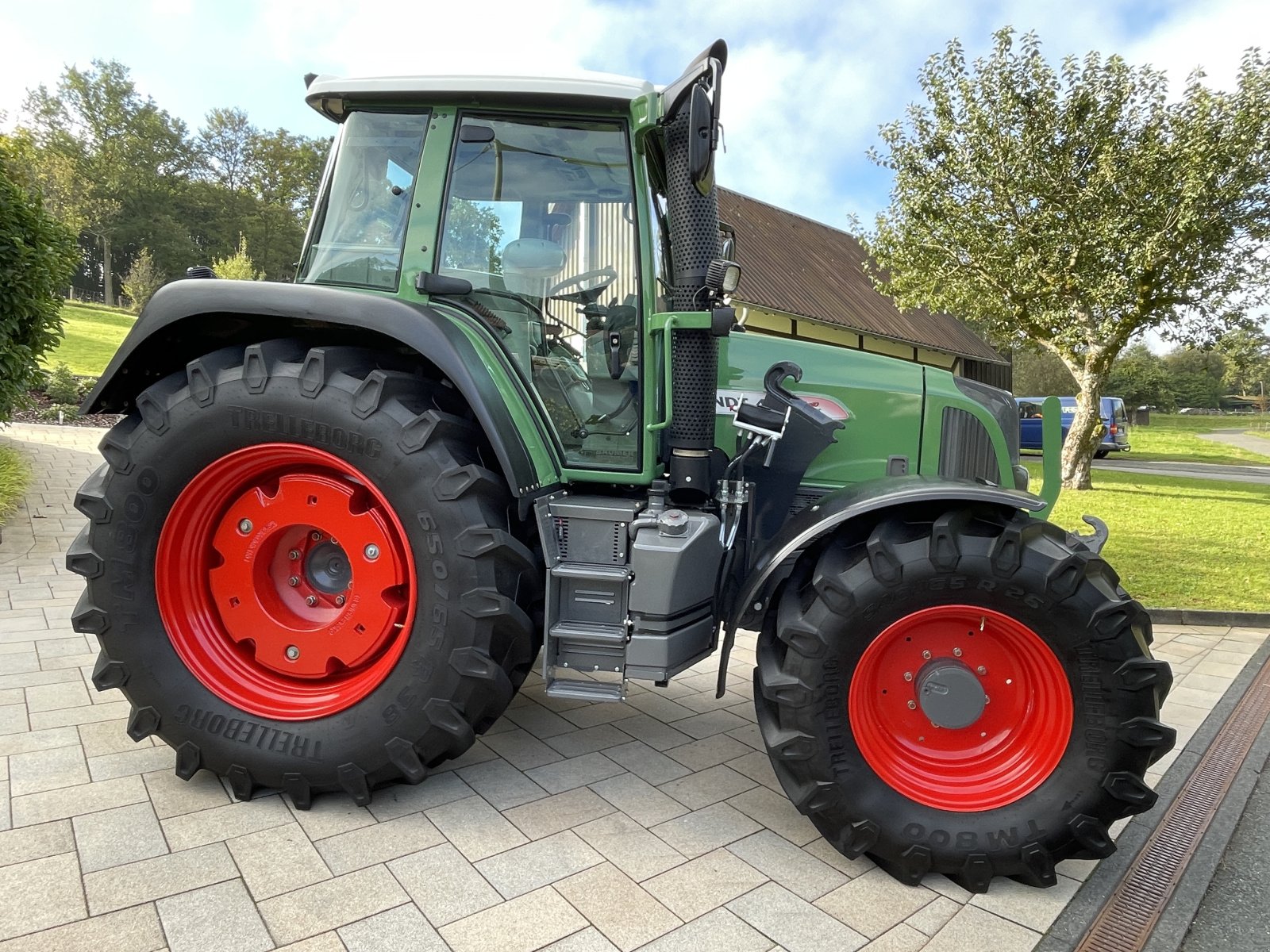 Traktor типа Fendt 415 Vario TMS, Gebrauchtmaschine в Freudenberg (Фотография 3)