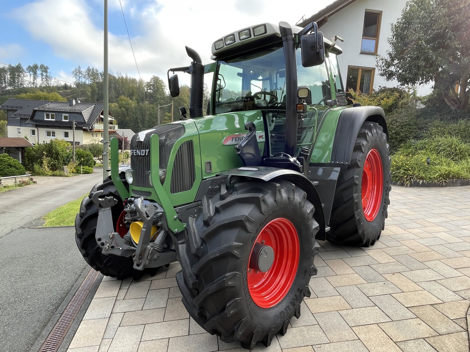 Traktor van het type Fendt 415 Vario TMS, Gebrauchtmaschine in Freudenberg (Foto 9)