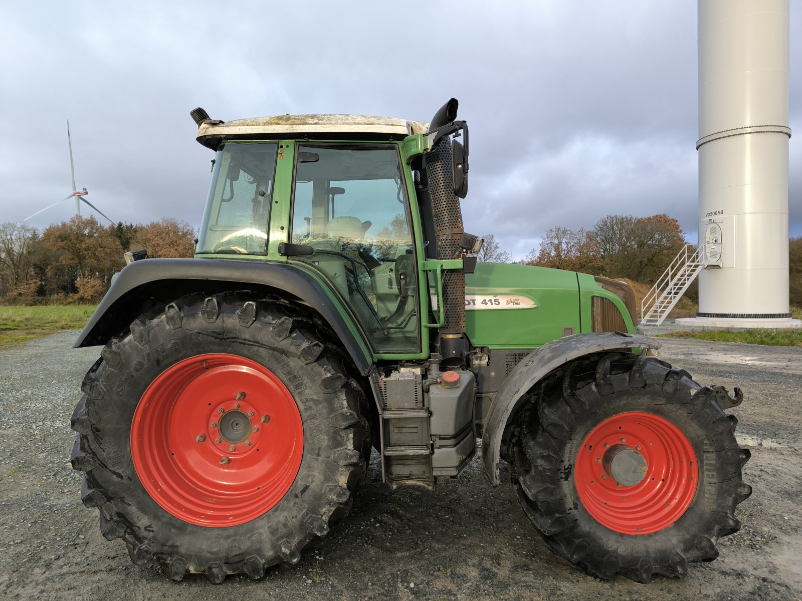 Traktor typu Fendt 415 Vario TMS, Gebrauchtmaschine w Süderhastedt (Zdjęcie 3)