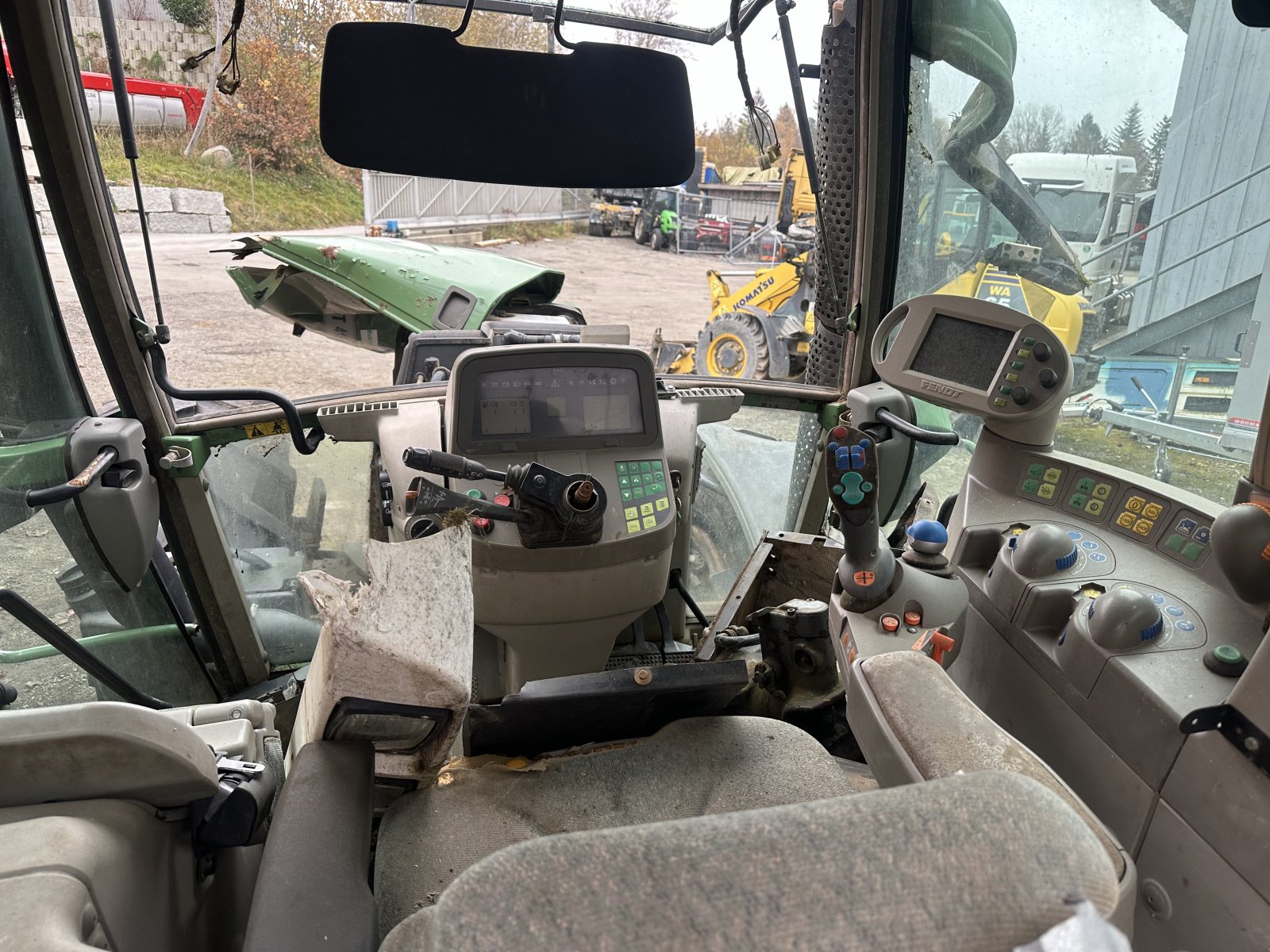 Traktor Türe ait Fendt 415 Vario Unfall, Gebrauchtmaschine içinde Neureichenau (resim 5)