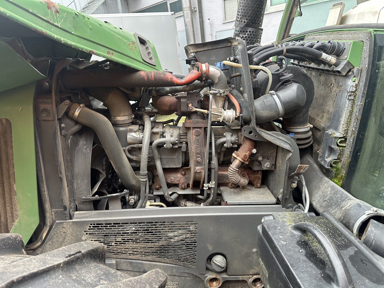 Traktor Türe ait Fendt 415 Vario Unfall, Gebrauchtmaschine içinde Neureichenau (resim 8)