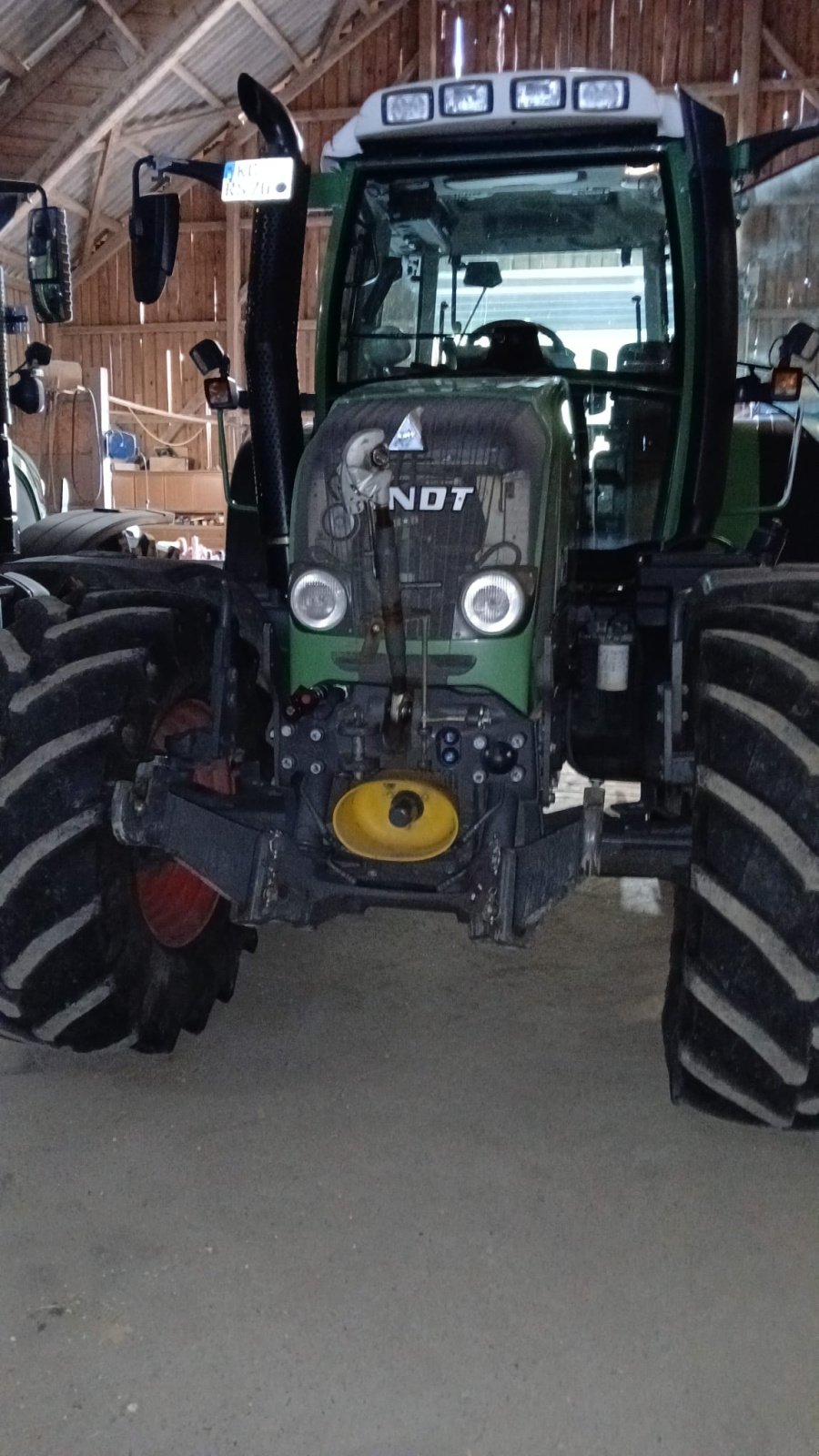 Traktor of the type Fendt 415, Gebrauchtmaschine in Weißenbrunn (Picture 1)