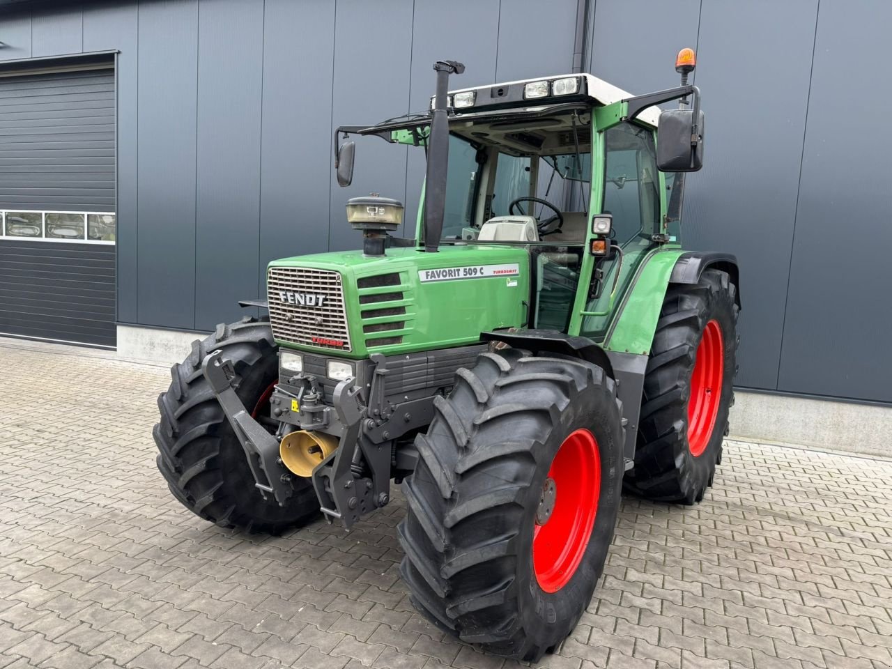 Traktor des Typs Fendt 509 Turboshift, Gebrauchtmaschine in Daarle (Bild 1)