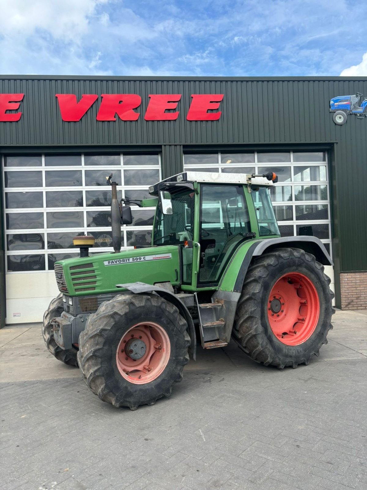 Traktor του τύπου Fendt 509, Gebrauchtmaschine σε Wadenoijen (Φωτογραφία 1)