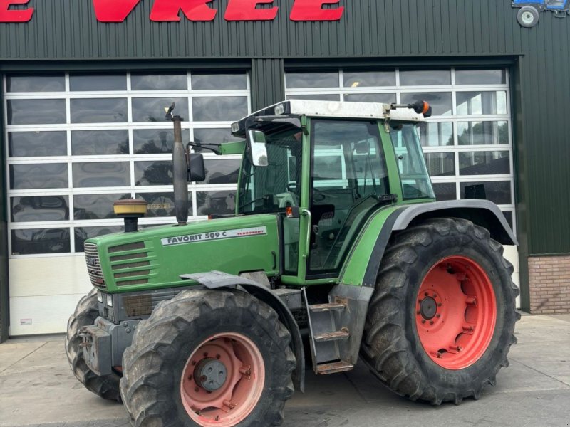 Traktor tip Fendt 509, Gebrauchtmaschine in Wadenoijen (Poză 1)