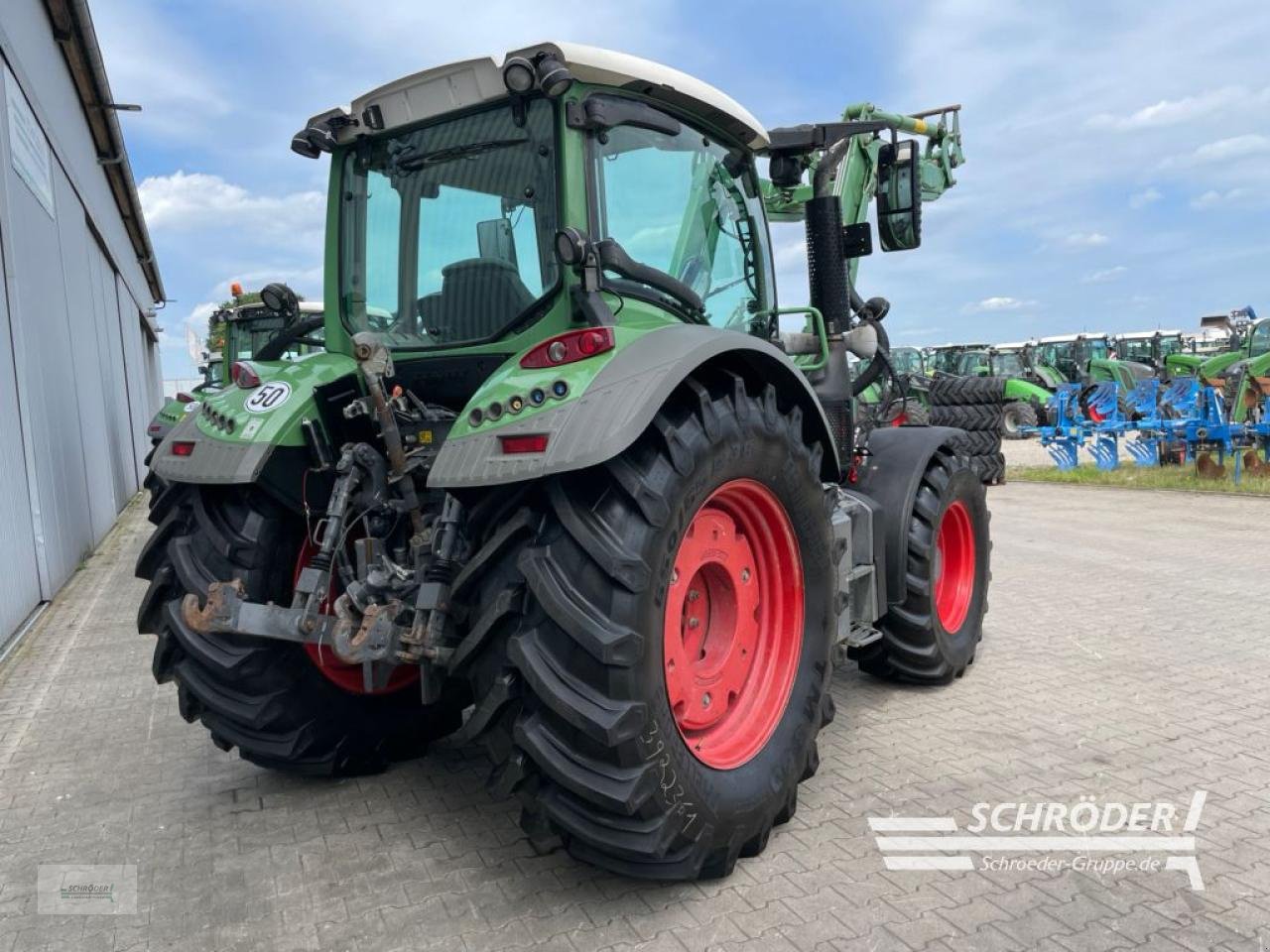 Traktor des Typs Fendt 512 VARIO SCR PROFI, Gebrauchtmaschine in Wildeshausen (Bild 3)