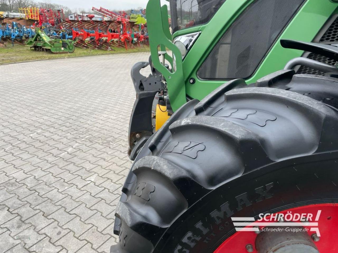 Traktor des Typs Fendt 512 VARIO SCR PROFI, Gebrauchtmaschine in Wildeshausen (Bild 10)