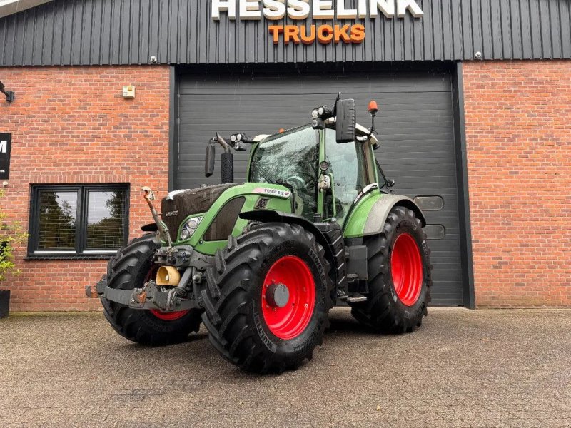 Traktor of the type Fendt 512 VARIO TMS Profi Plus Fronthef, Gebrauchtmaschine in Saasveld