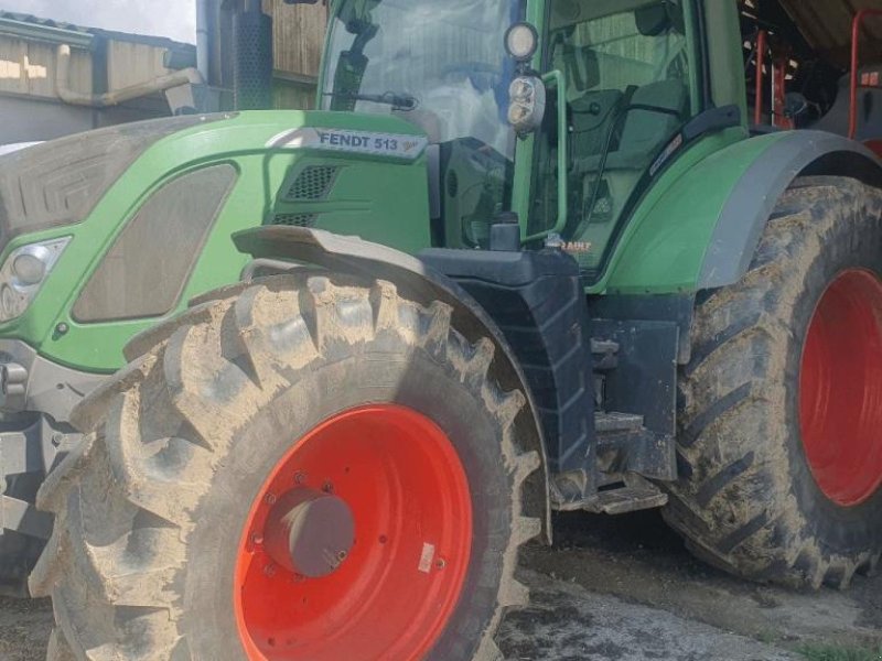 Traktor of the type Fendt 513 PROFI +, Gebrauchtmaschine in DOMFRONT