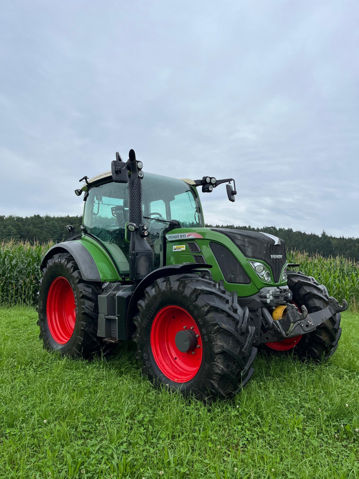 Traktor des Typs Fendt 513 Vario Profi, Gebrauchtmaschine in Mattighofen (Bild 1)