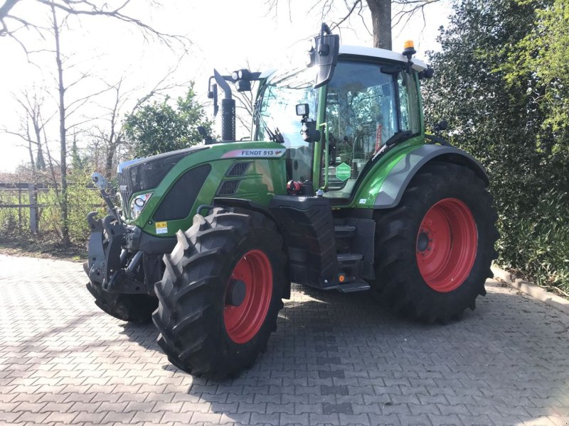 Traktor типа Fendt 513 Vario S4 PowerPlus, Gebrauchtmaschine в Achterveld