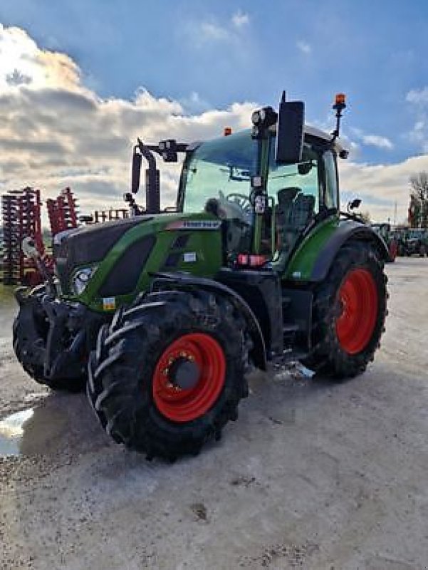 Traktor des Typs Fendt 514 PROFI PLUS, Gebrauchtmaschine in Monferran-Savès (Bild 2)