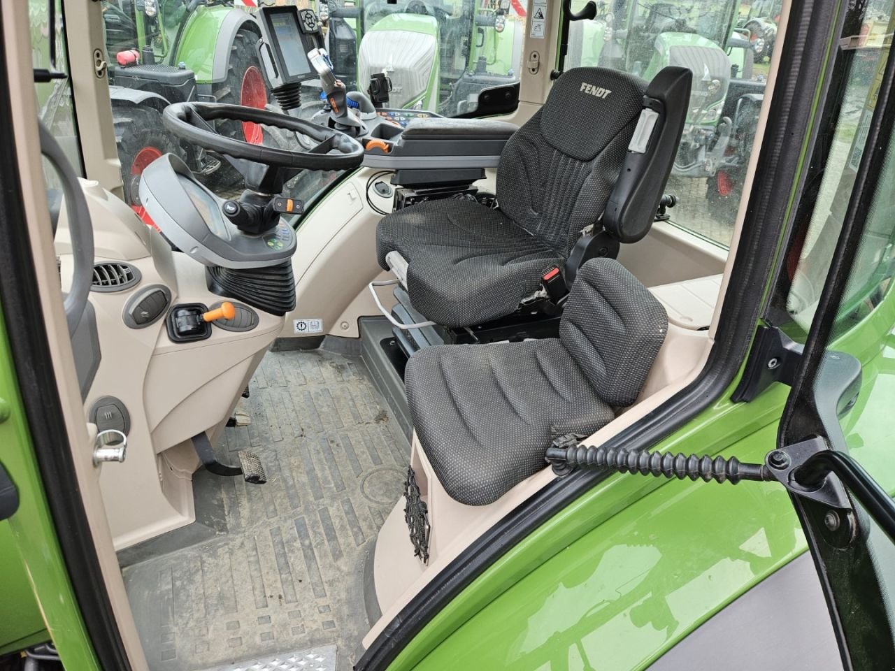 Traktor του τύπου Fendt 514 S4 Cargo 512 513 516 414 415, Gebrauchtmaschine σε Bergen op Zoom (Φωτογραφία 10)