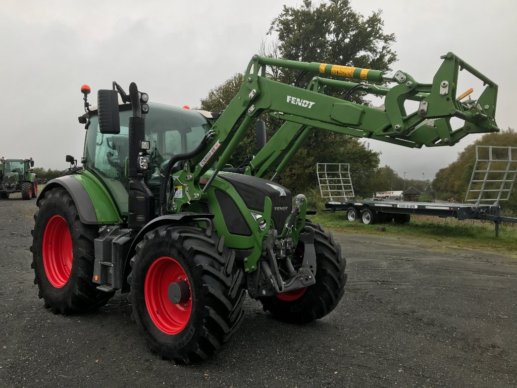 Traktor Türe ait Fendt 514 VARIO PROFI + . AUTOGUIDAGE (DESTOCKAGE), Gebrauchtmaschine içinde UZERCHE (resim 2)