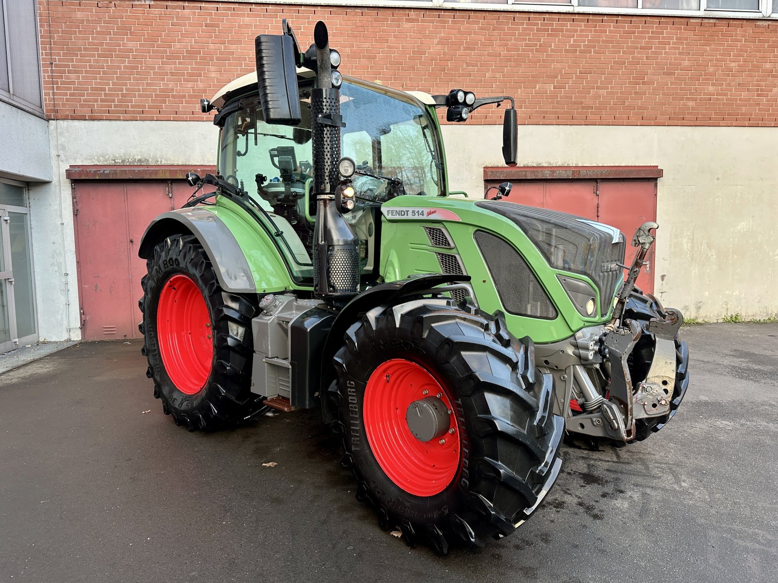 Traktor des Typs Fendt 514 Vario SCR Power, EZ 2016, 6.850 h ( No 412 414 415 512 516 ), Gebrauchtmaschine in Weimar/Hessen (Bild 3)